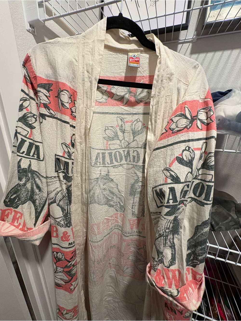 Vintage Cream & Coral Graphic Open-Front Coatigan by Vintage